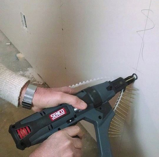 1130784
