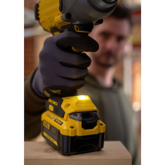 1483908