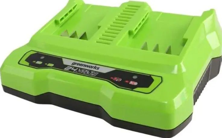 Laadija Greenworks G24X2UC4; 24 V