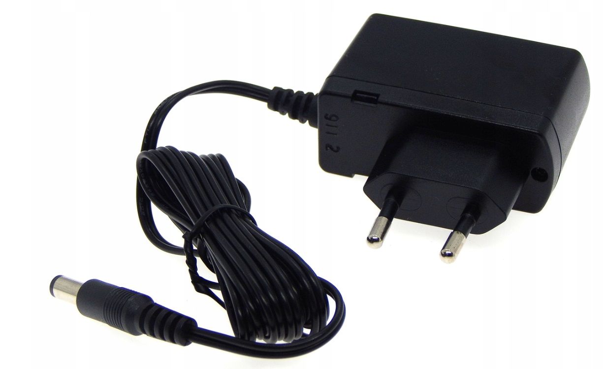 Laadija Bosch 1600A00M37; 12 V