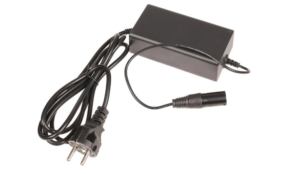 Laadija WIPER C02311