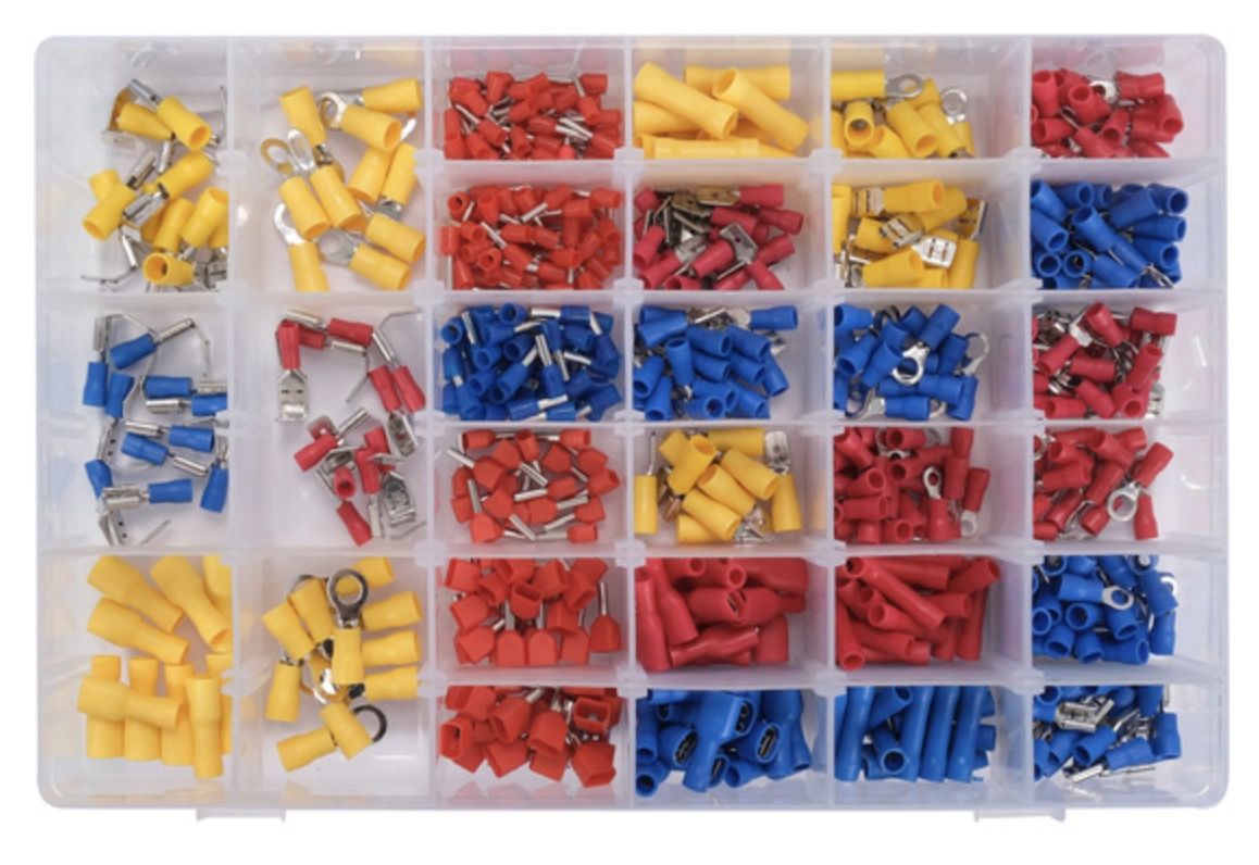 Presstangide komplekt Yato YT-068913; 600 tk